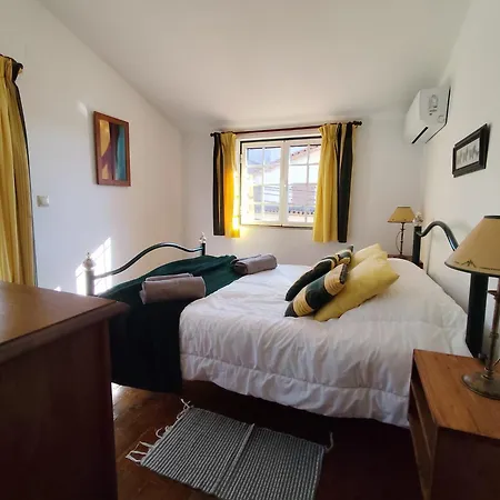 Casa Na Aldeia - Entre Fundão E Covilhã Casa de Férias *