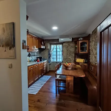 Casa Na Aldeia - Entre Fundão E Covilhã Casa de Férias *