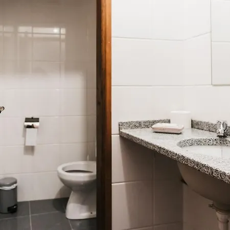 Casa Na Aldeia - Entre Fundao E Covilha Nyaraló *